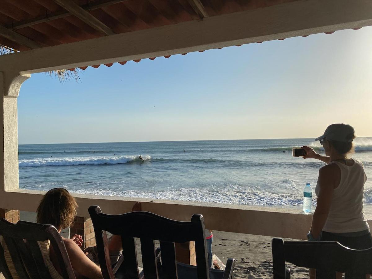 Solid Surf Camp Hostel Nicaragua Transito Exterior photo
