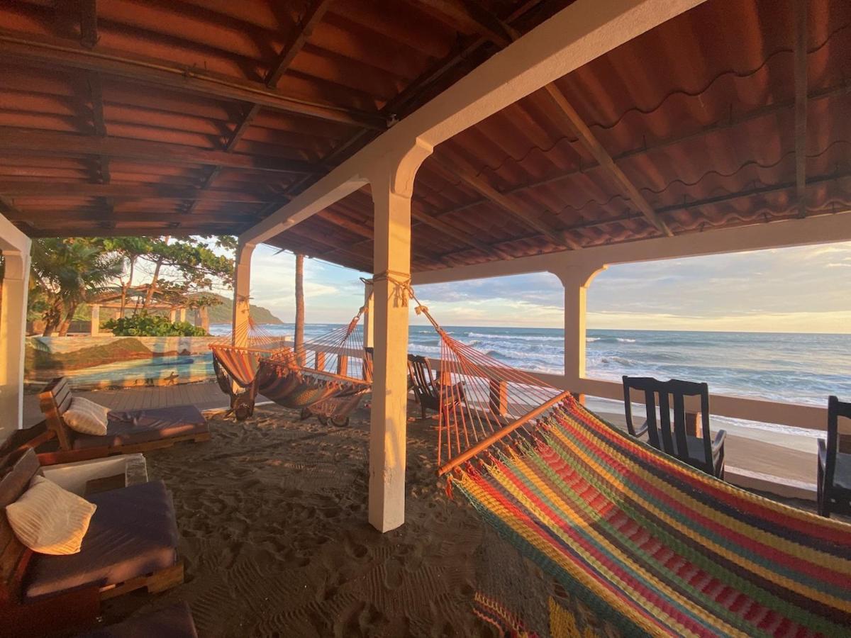 Solid Surf Camp Hostel Nicaragua Transito Exterior photo
