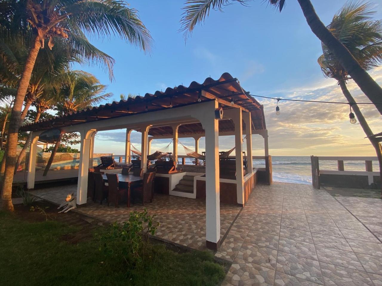Solid Surf Camp Hostel Nicaragua Transito Exterior photo